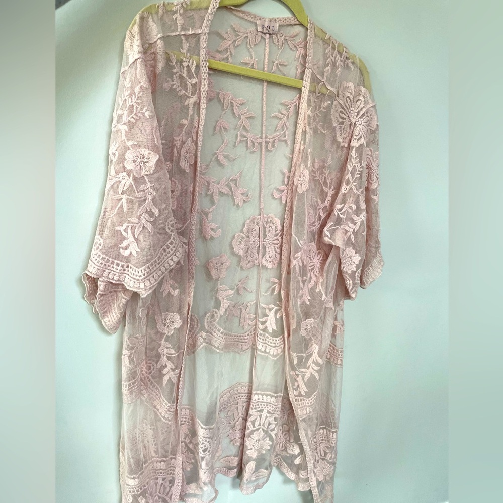 Small Light Pink Lace Cover-Up Cardigan